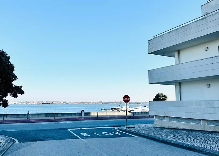 Premium & Pool Apartment Costa Nova