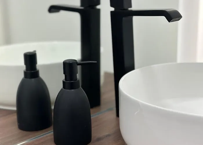 Premium & Pool Apartment