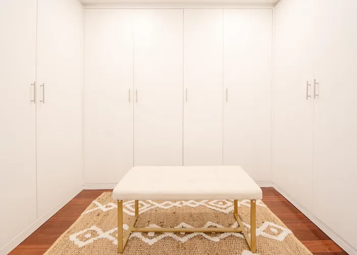 Premium & Pool Apartment